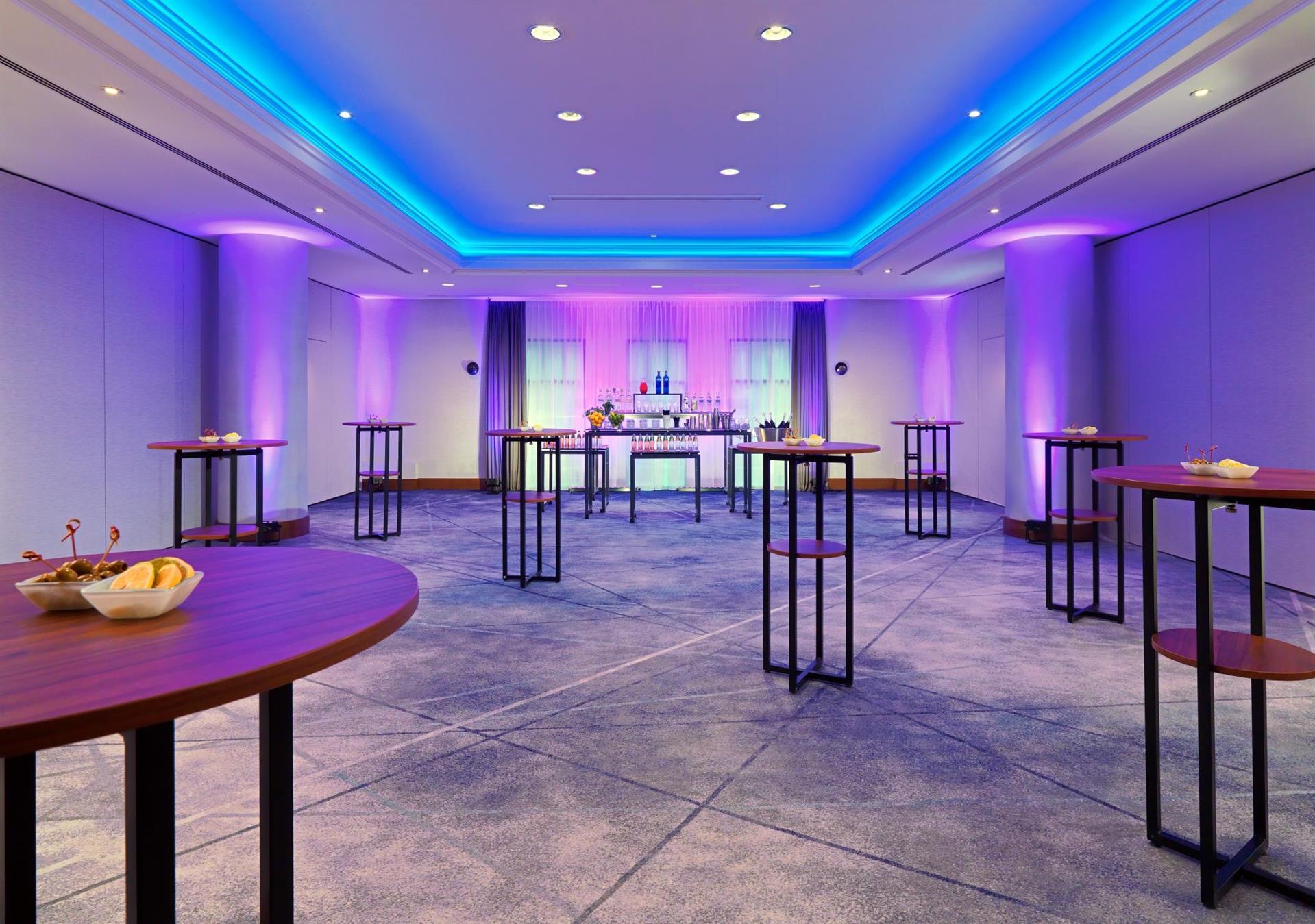 Изображение помещения для встречи