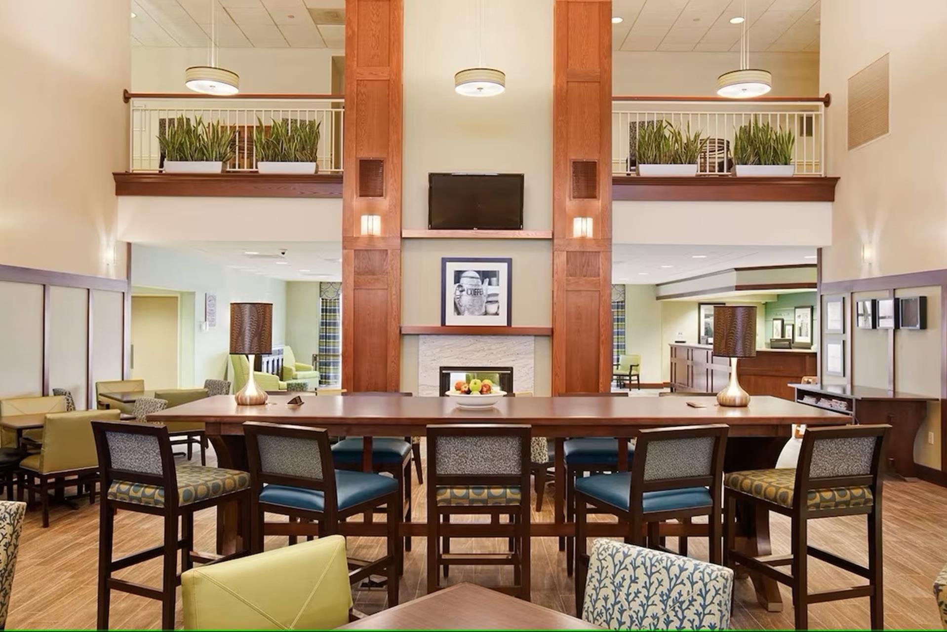 Hampton Inn & Suites Providence/Warwick-Airport image