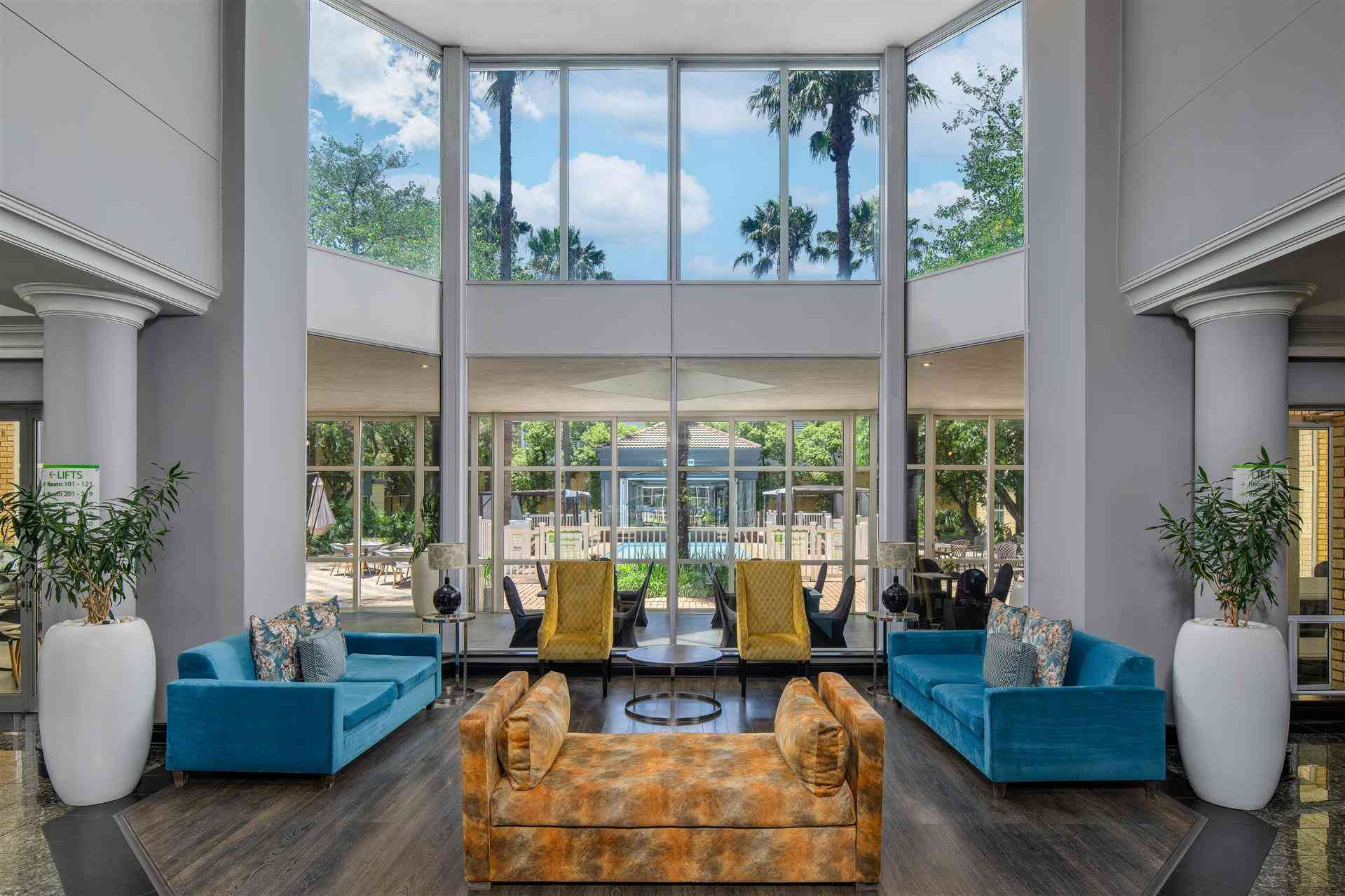 Holiday Inn Johannesburg Airport в Йоханнесбург, ZA