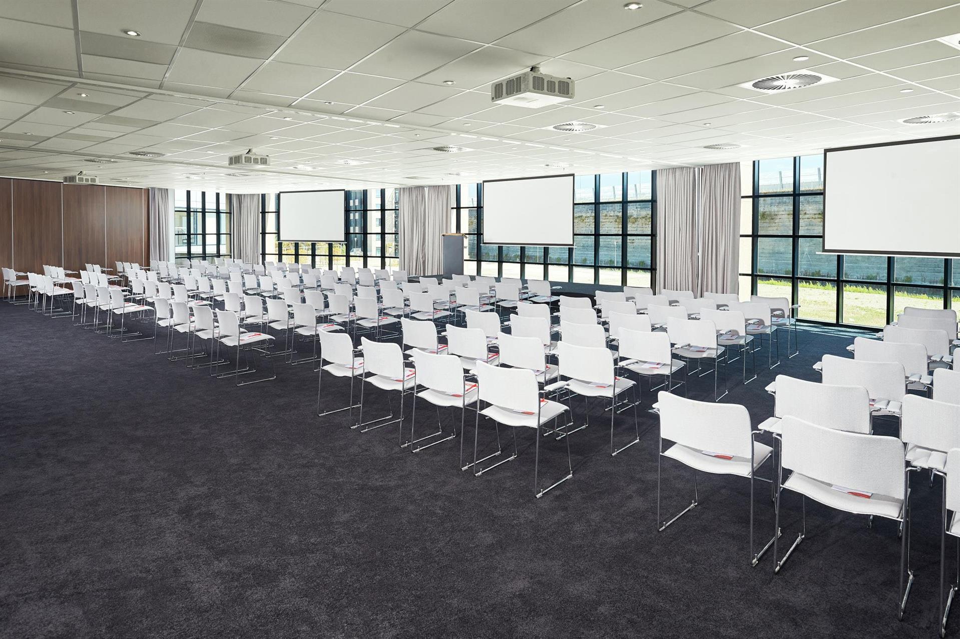 Immagine sala riunioni