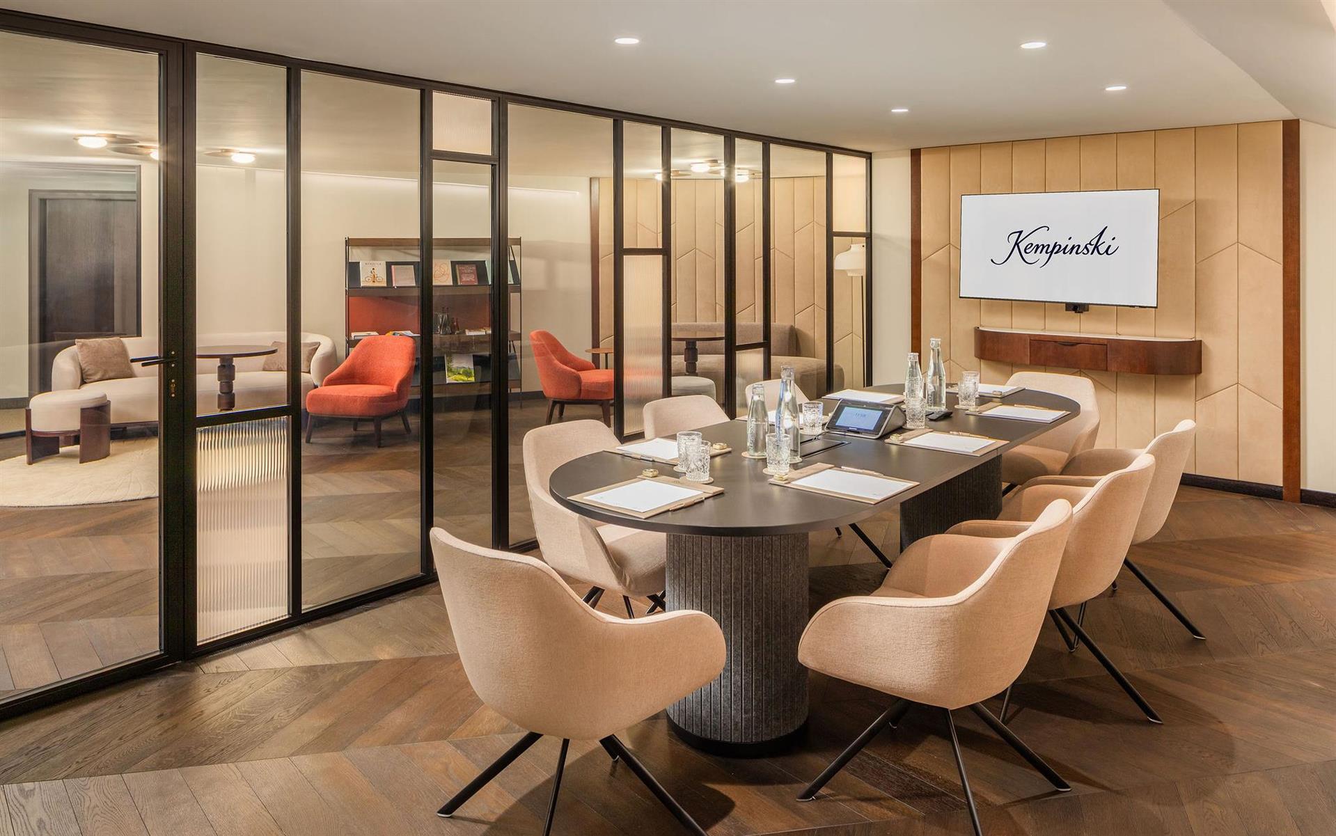 Afbeelding voor PLAN FORWARD - THOUGHTFUL PLANNING, REFINED REWARD