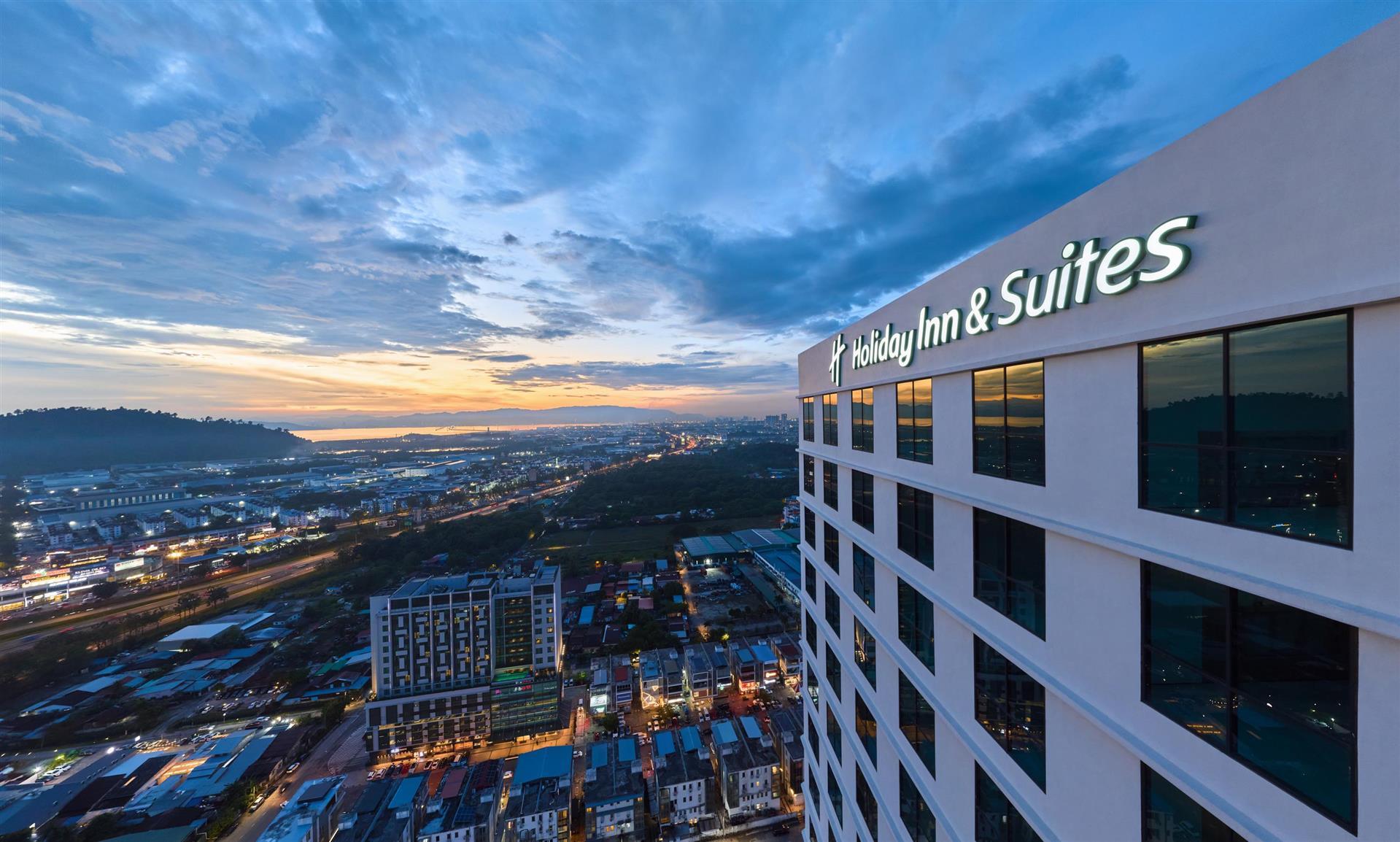 Holiday Inn & Suites Penang Prai image