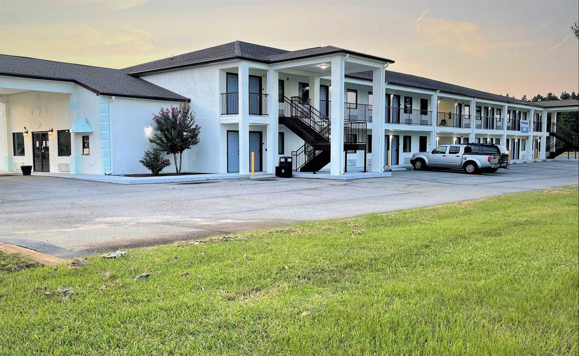 Rodeway Inn Sandersville в Sandersville, GA