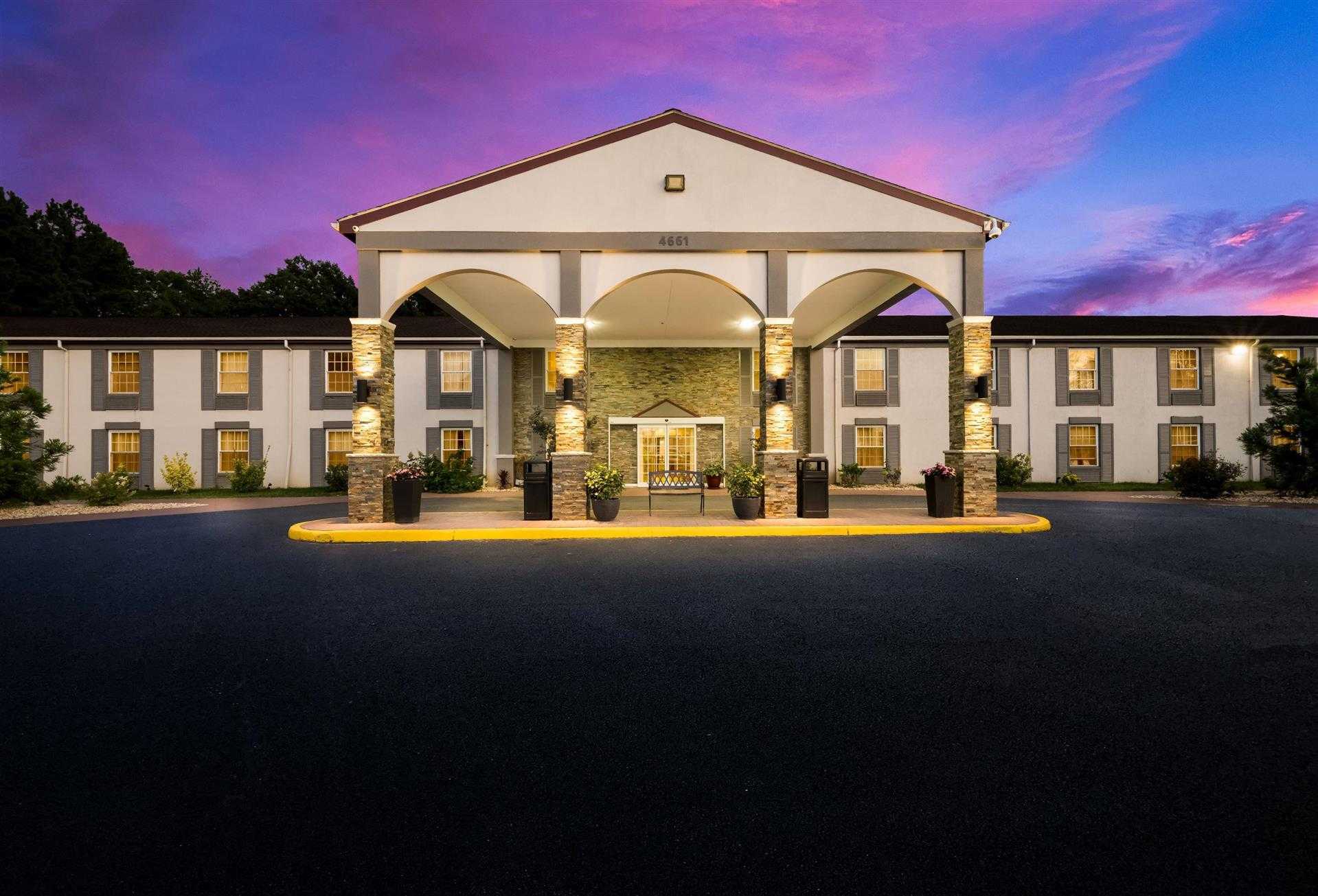 Red Roof Inn Dahlgren - Naval Base in King George, VA