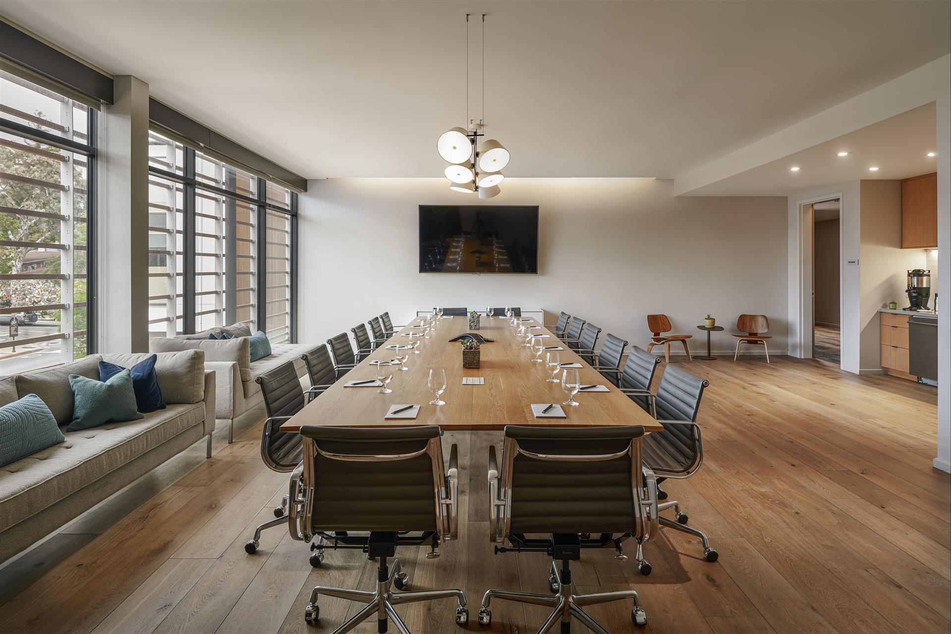 Изображение помещения для встречи