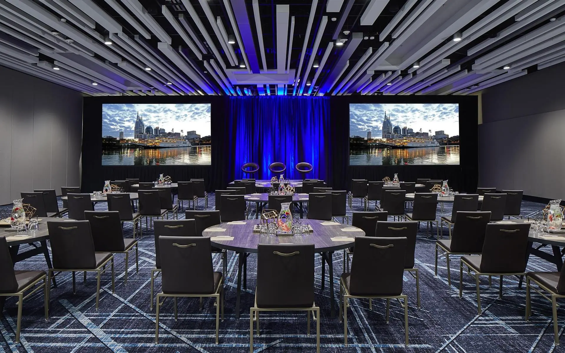 Imagen de promoción Elevate Your Meeting, Lower Your Rate!