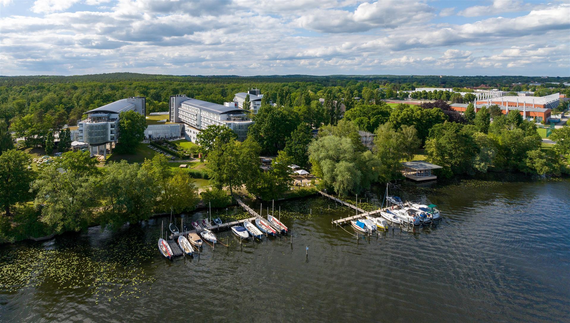 Kongresshotel Potsdam image