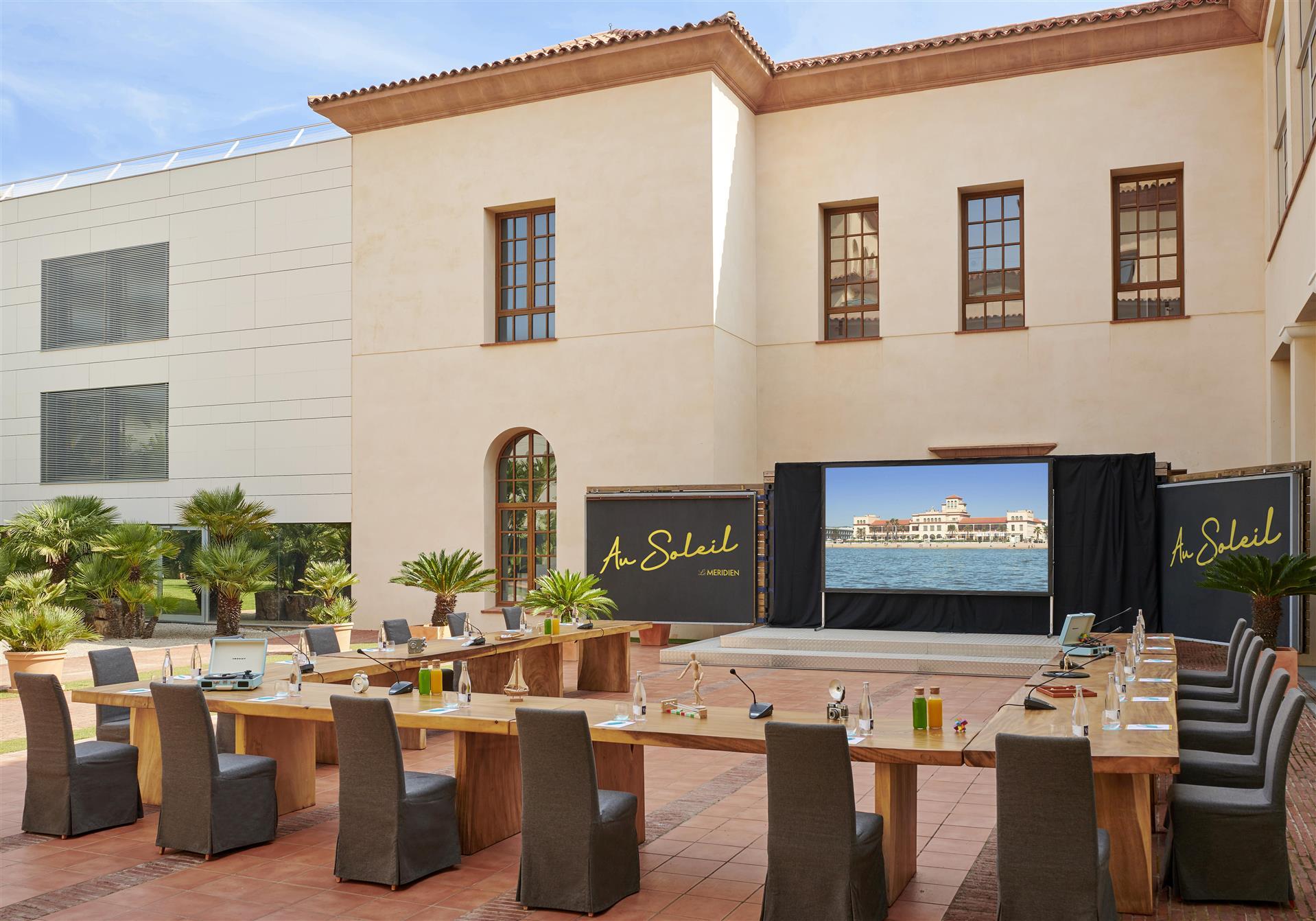 Immagine sala riunioni