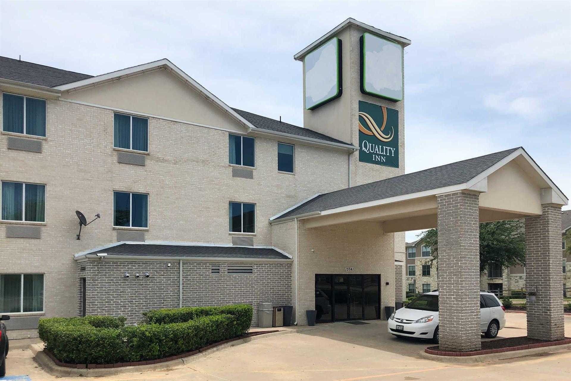 Quality Inn and Suites Roanoke - Fort Worth North i Roanoke, TX