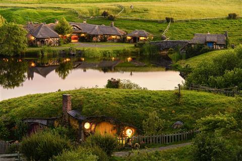 Hobbiton Movie Set
