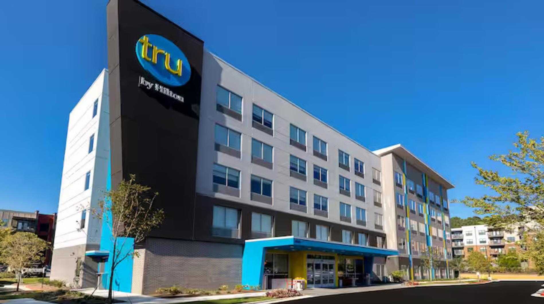 Tru by Hilton Atlanta Galleria Ballpark in Atlanta, GA