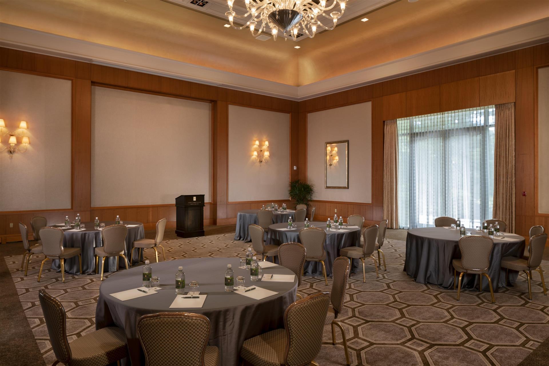 Изображение помещения для встречи