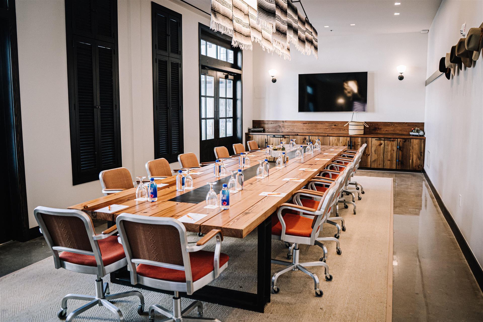 Texican Court, a Valencia Hotel image