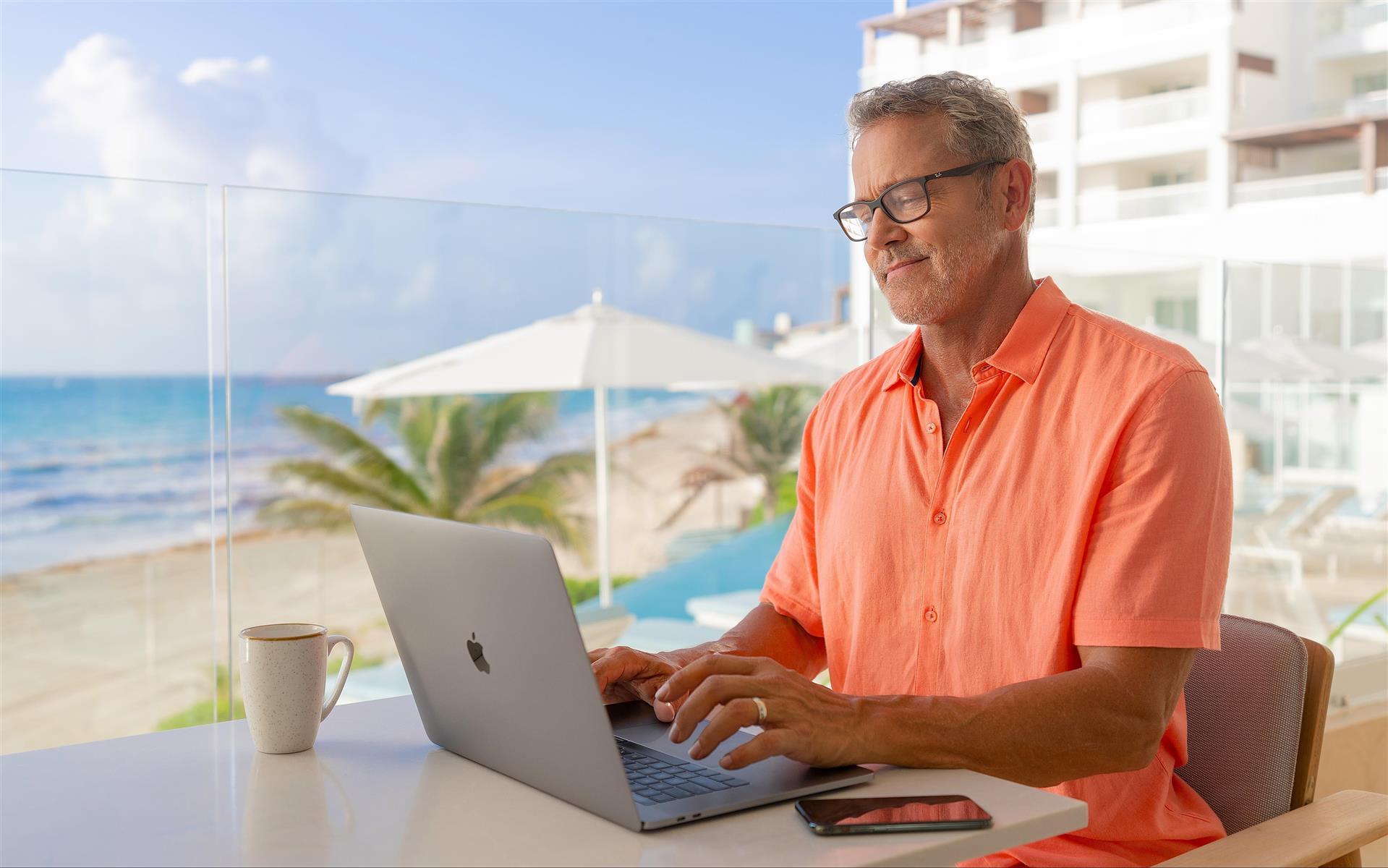 Immagine Ready. Sell. Stay.