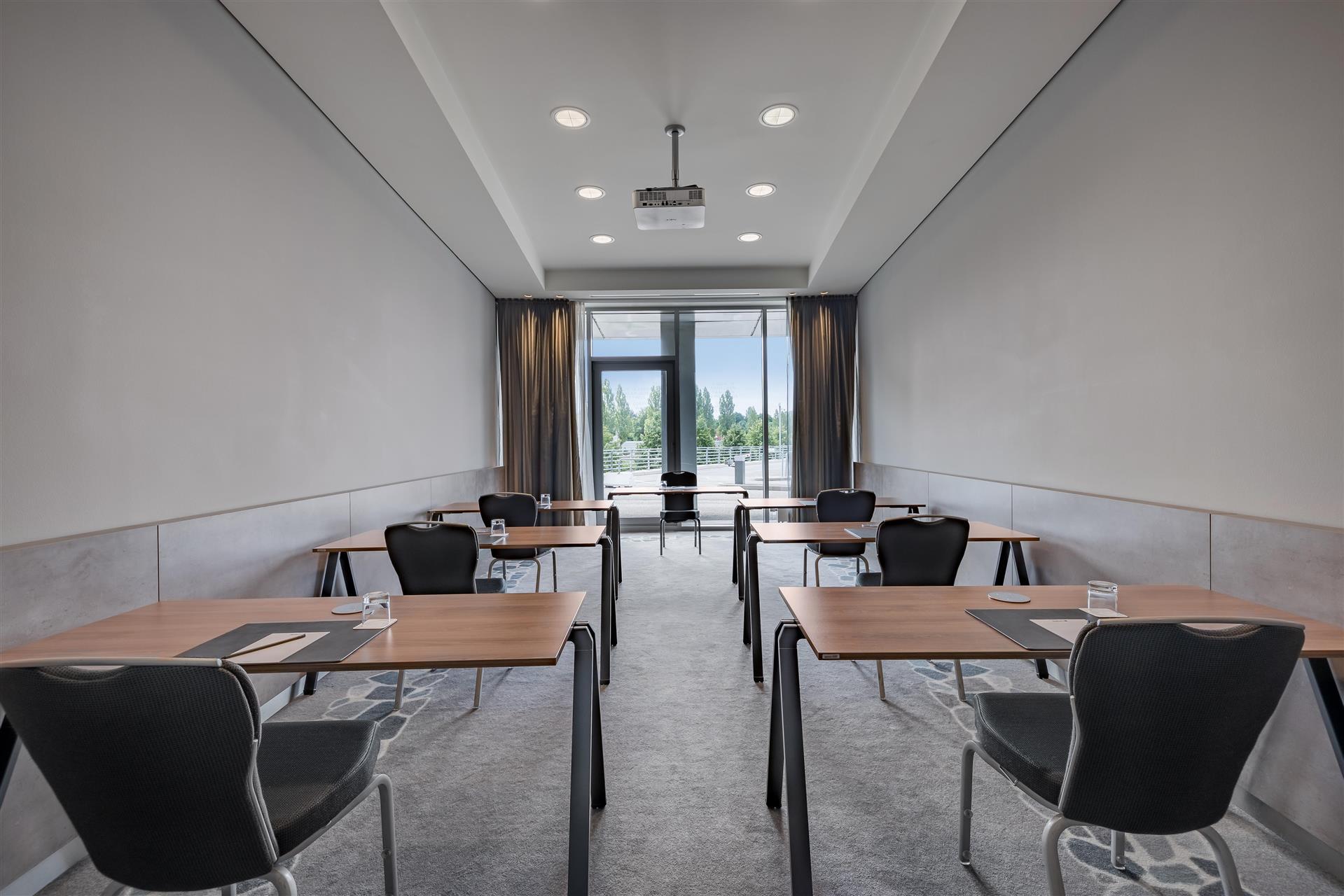 Изображение помещения для встречи