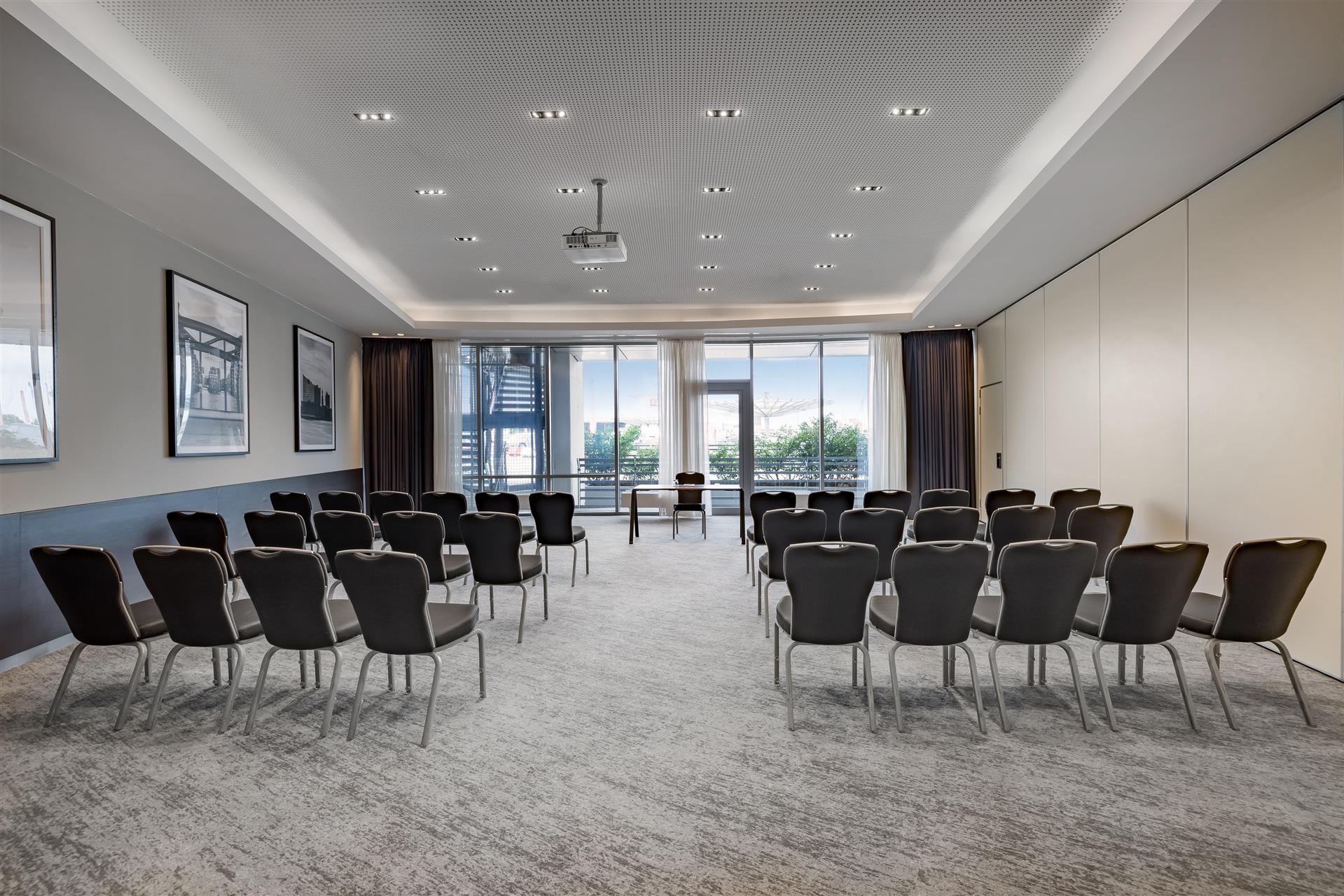 Изображение помещения для встречи