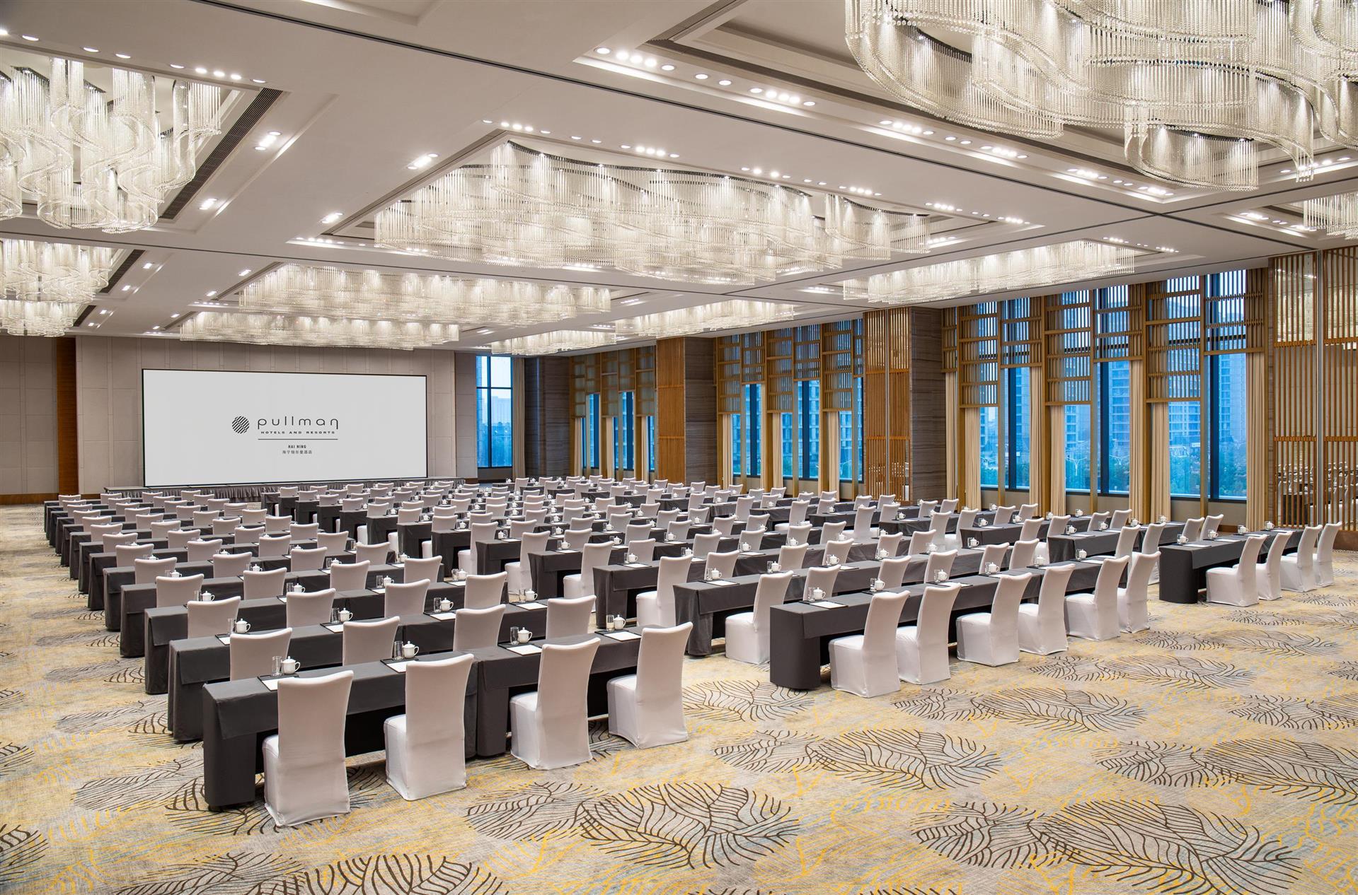 Pullman Haining image