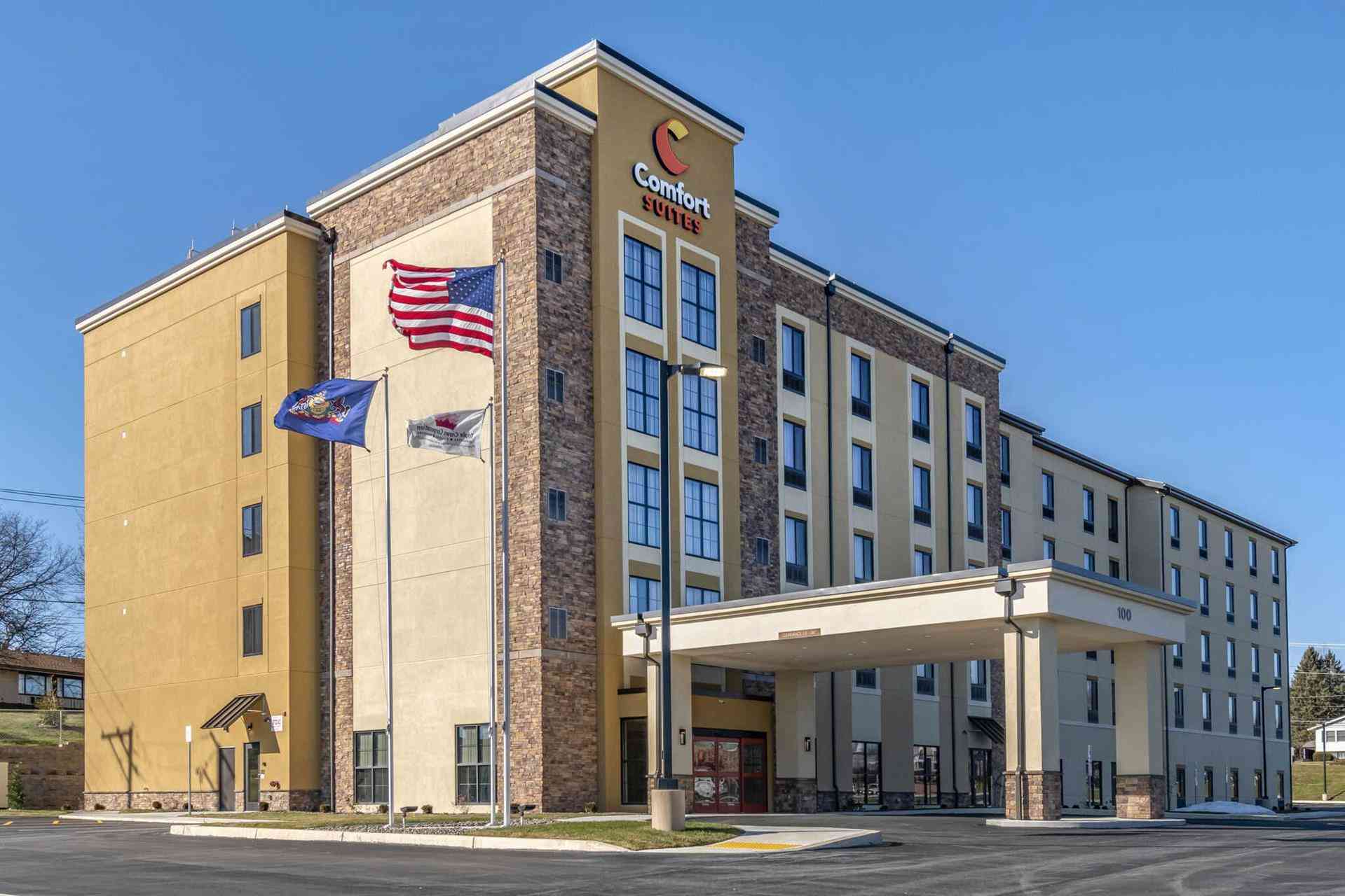 Comfort Suites Camp Hill-Harrisburg West в Camp Hill, PA