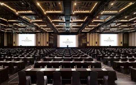 Evolve your event. Curate a connection. Meetings and events at IHG Hotels & Resorts.