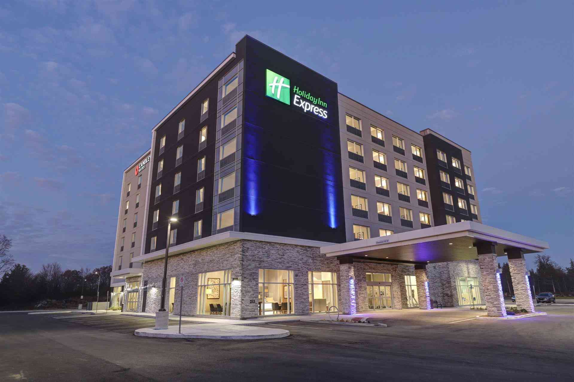 Holiday Inn Express Kingston West, Kingston, ON