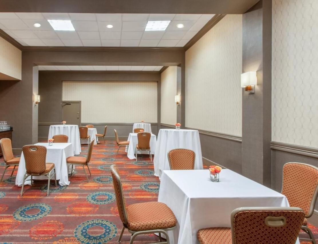 Изображение помещения для встречи