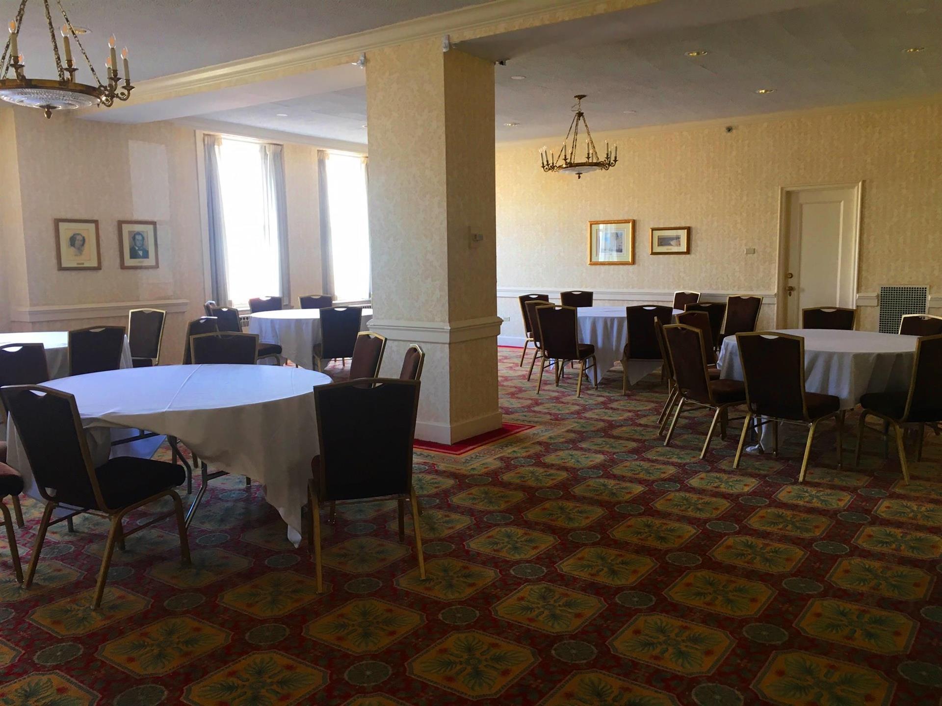 Изображение помещения для встречи