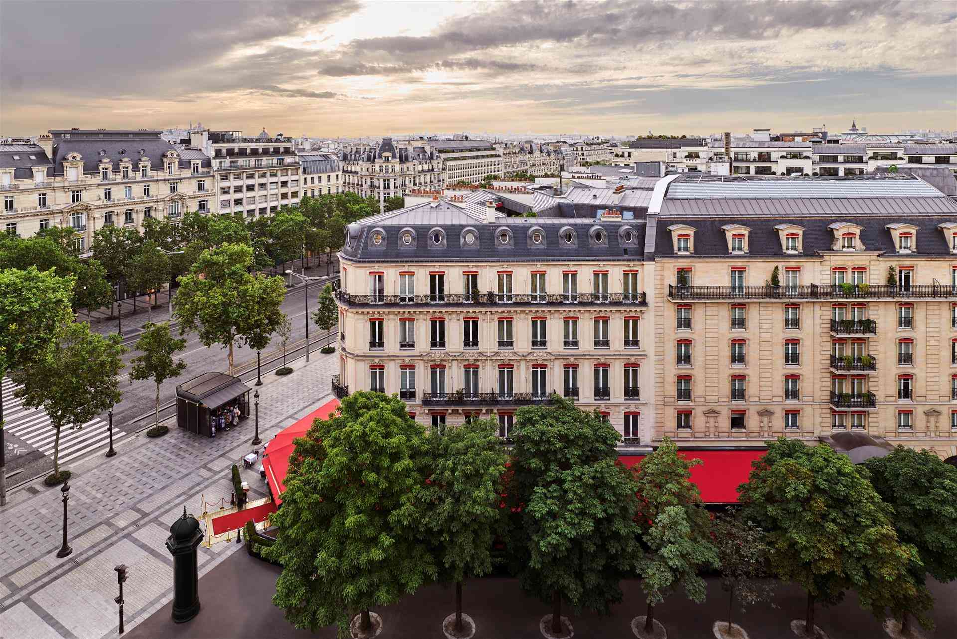 Hotel Barriere Fouquet’s Paris in Paris, FR