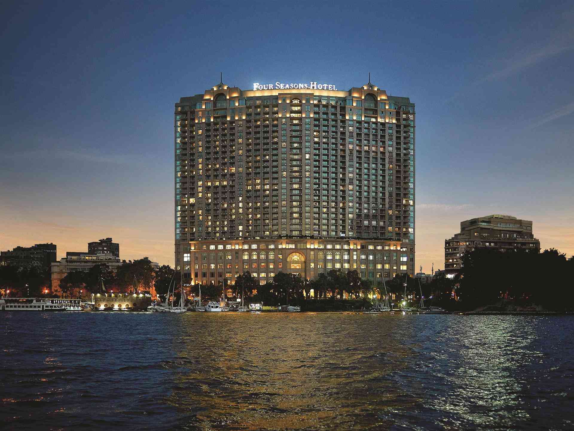 Four Seasons Hotel Cairo At Nile Plaza en Cairo governorate, EG