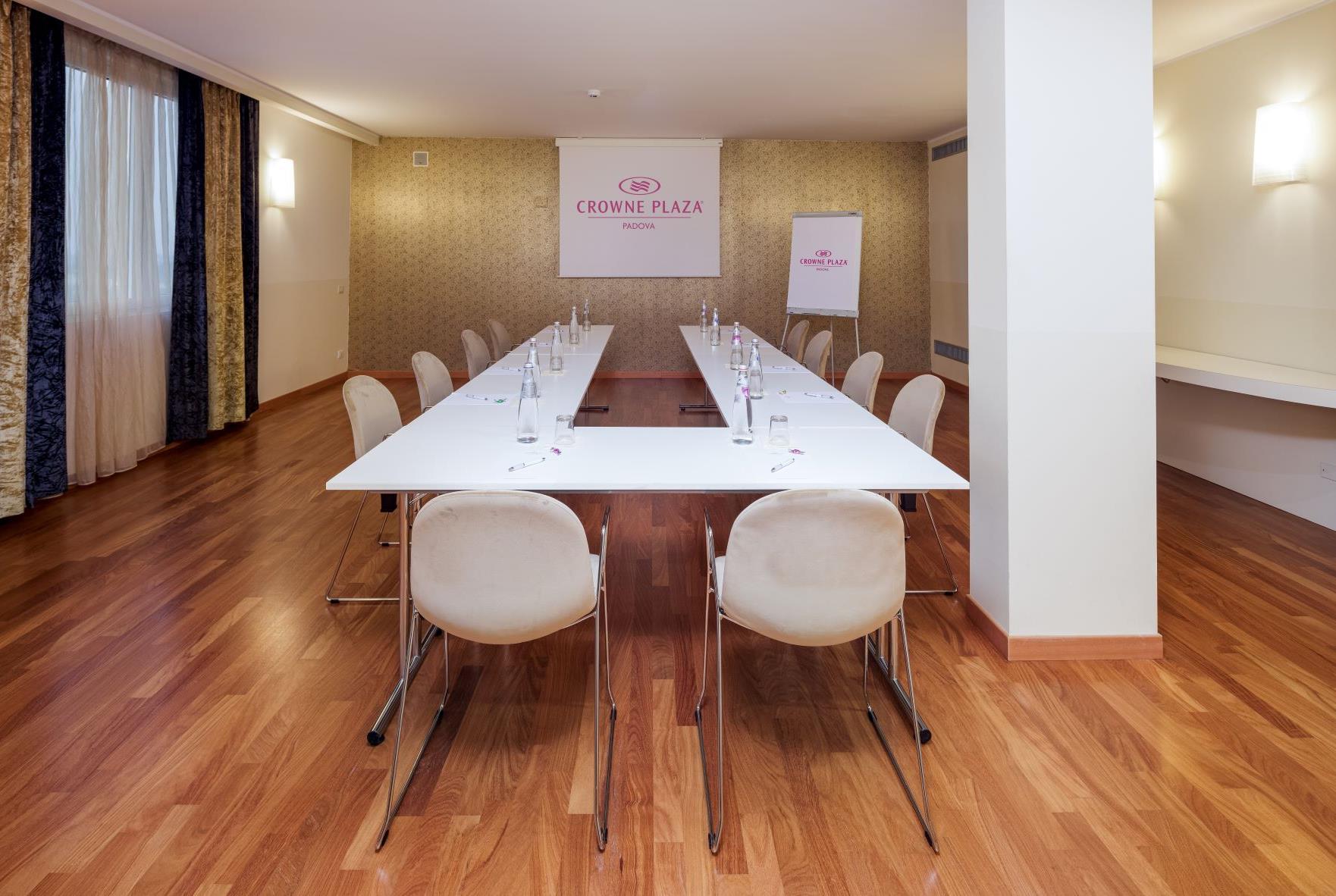 Immagine sala riunioni