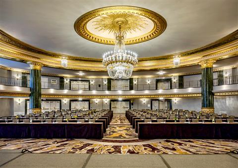 InterContinental Chicago Magnificent Mile в Чикаго, IL