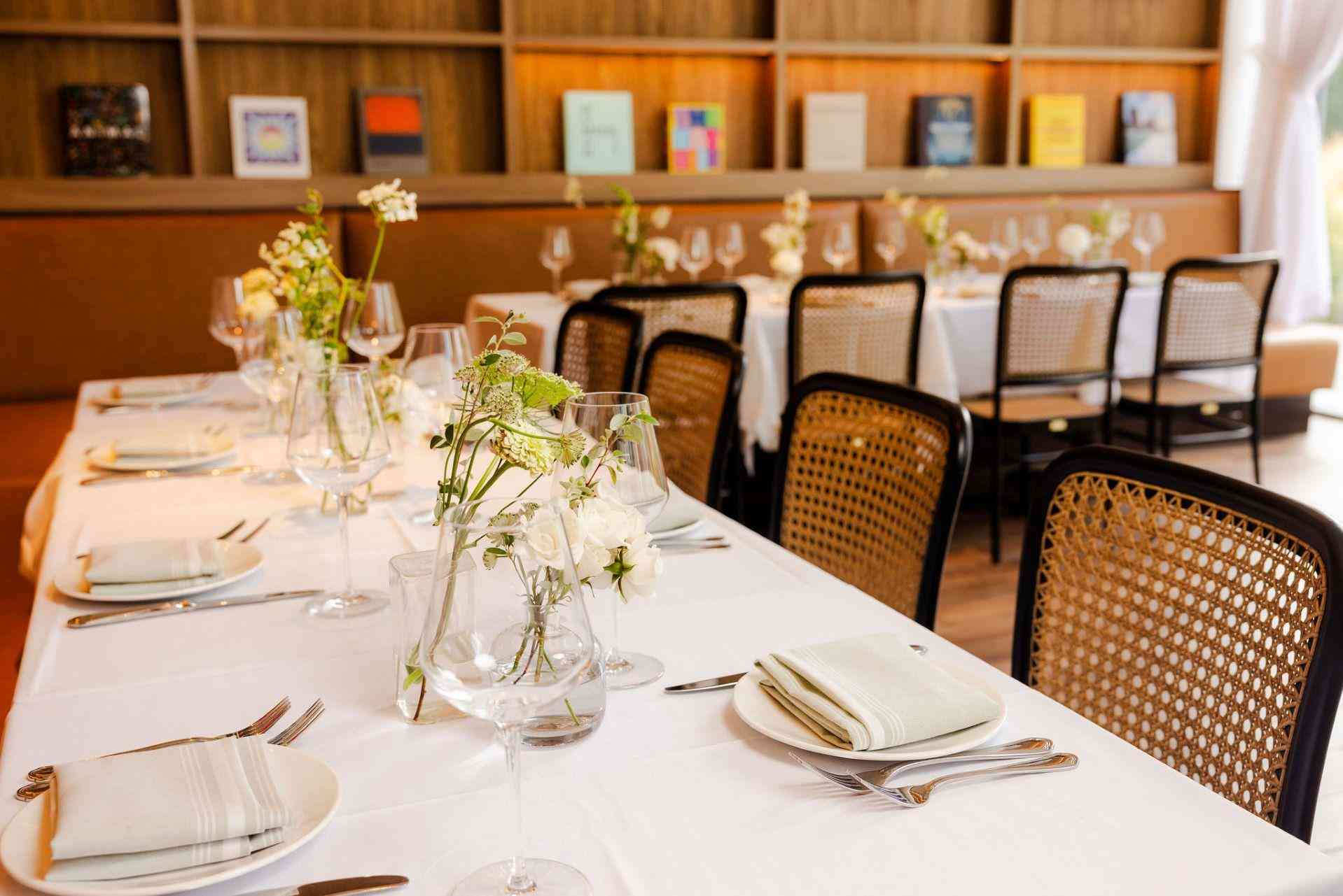 Canal Street Eatery and Market в Chicago, IL