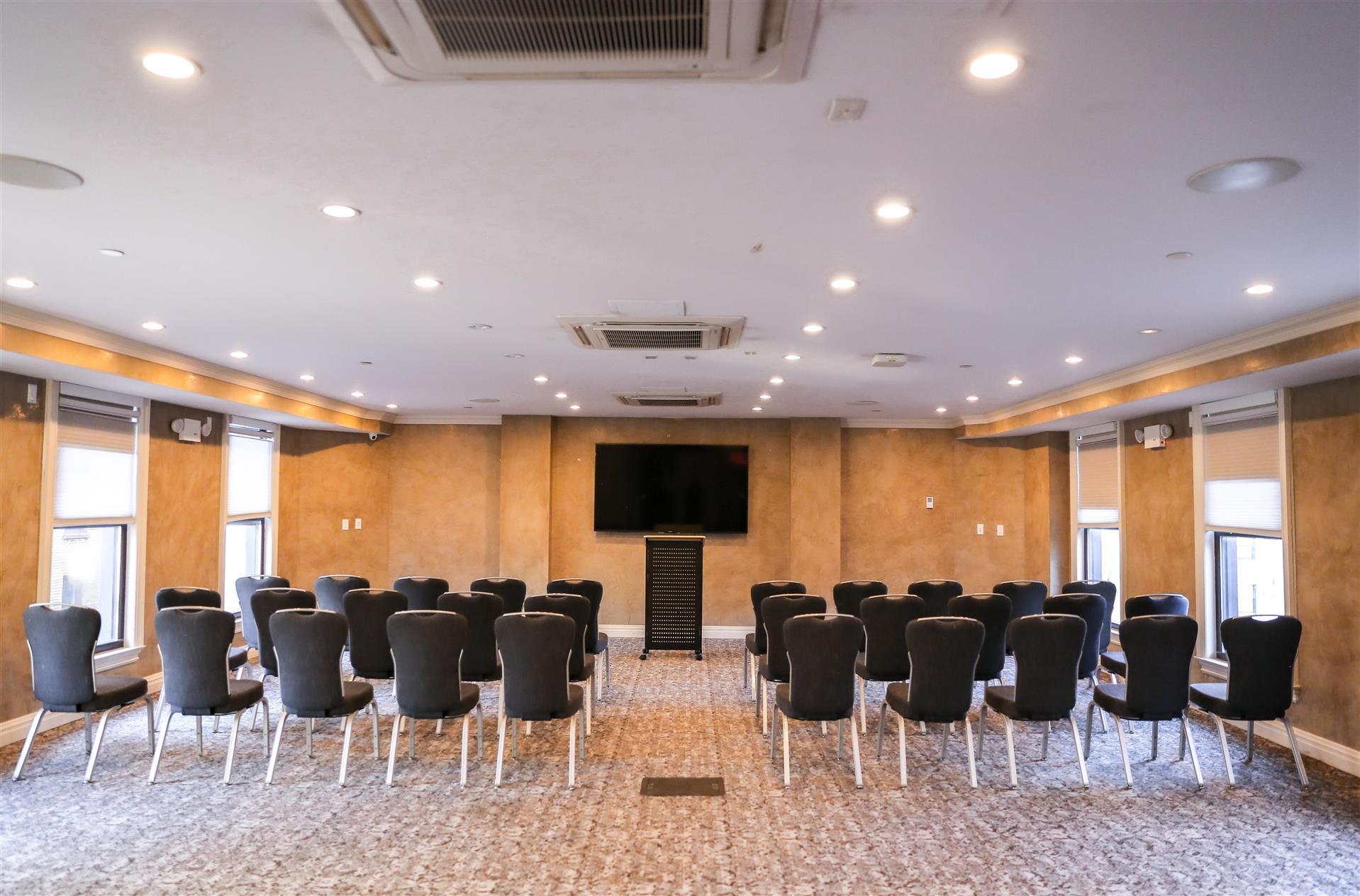 Belleclaire Hotel image