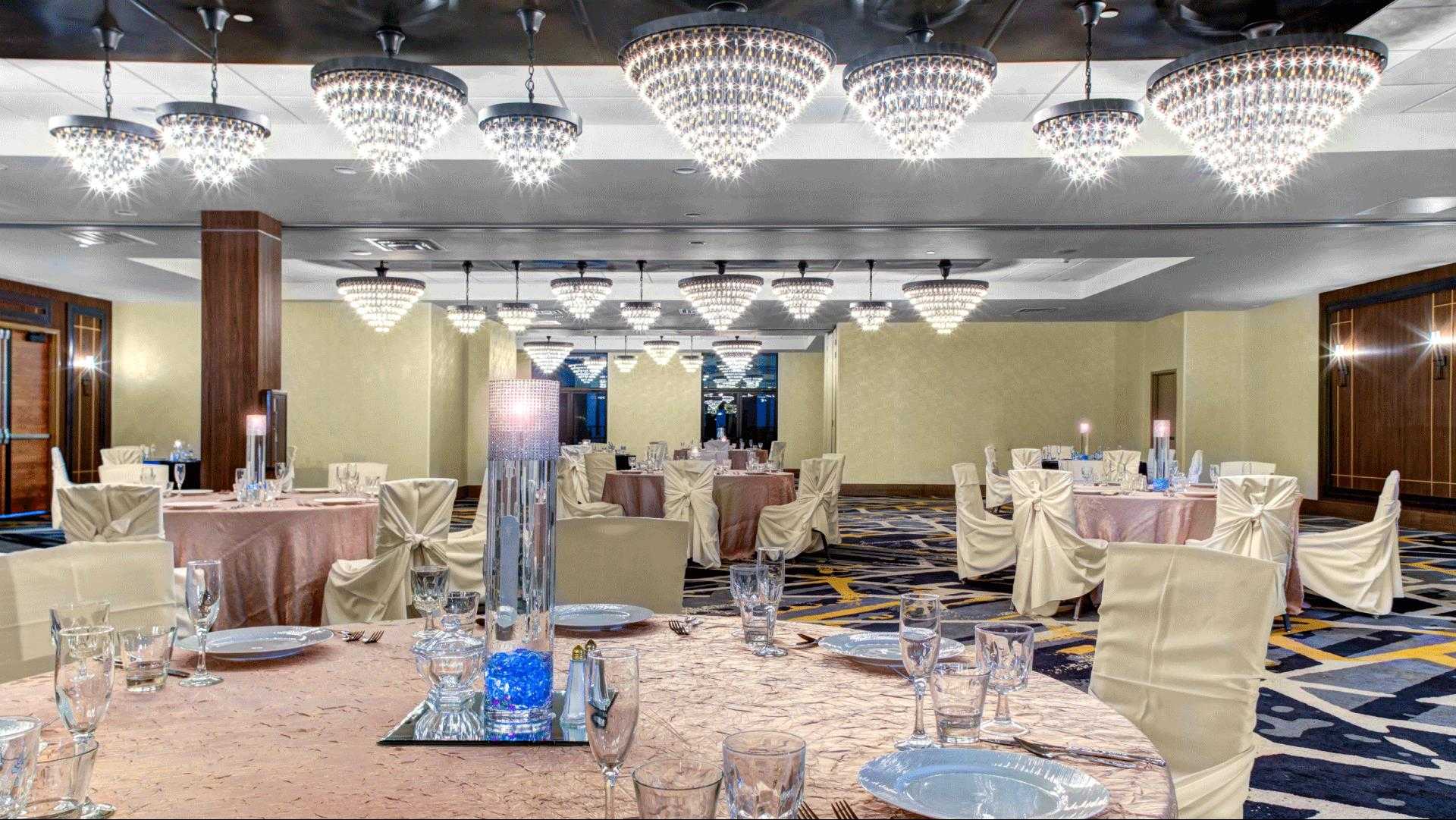 DoubleTree by Hilton Hotel Arlington DFW South a Arlington, TX