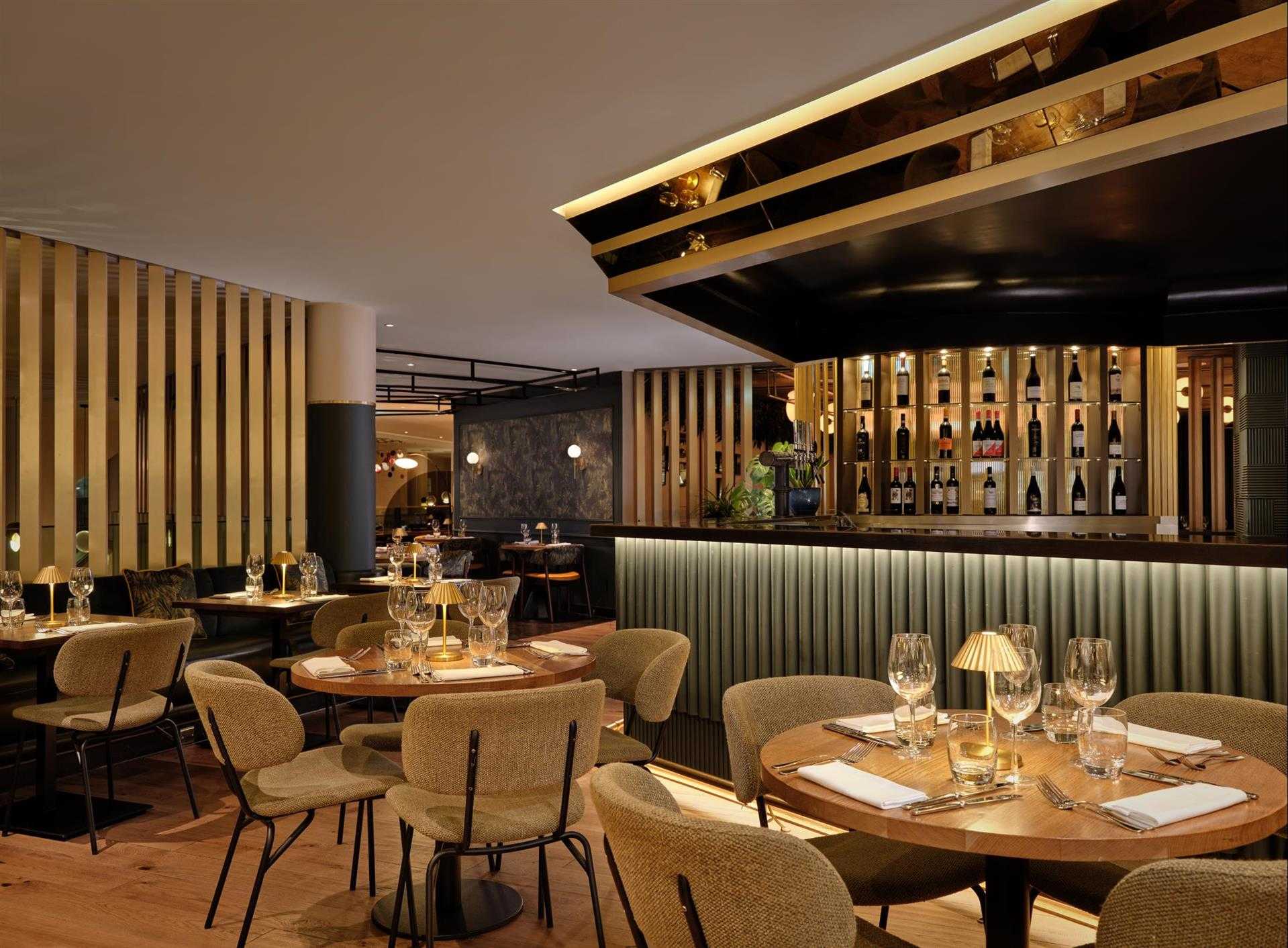 Montcalm East, Autograph Collection in London, GB1