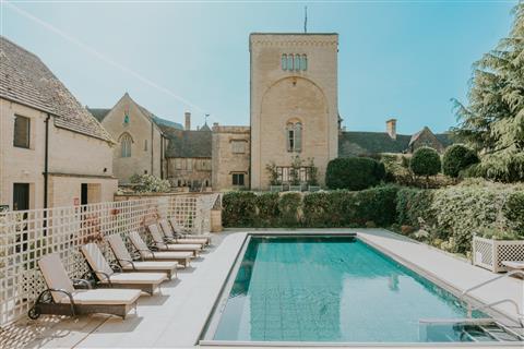 Ellenborough Park in Cheltenham, GB1