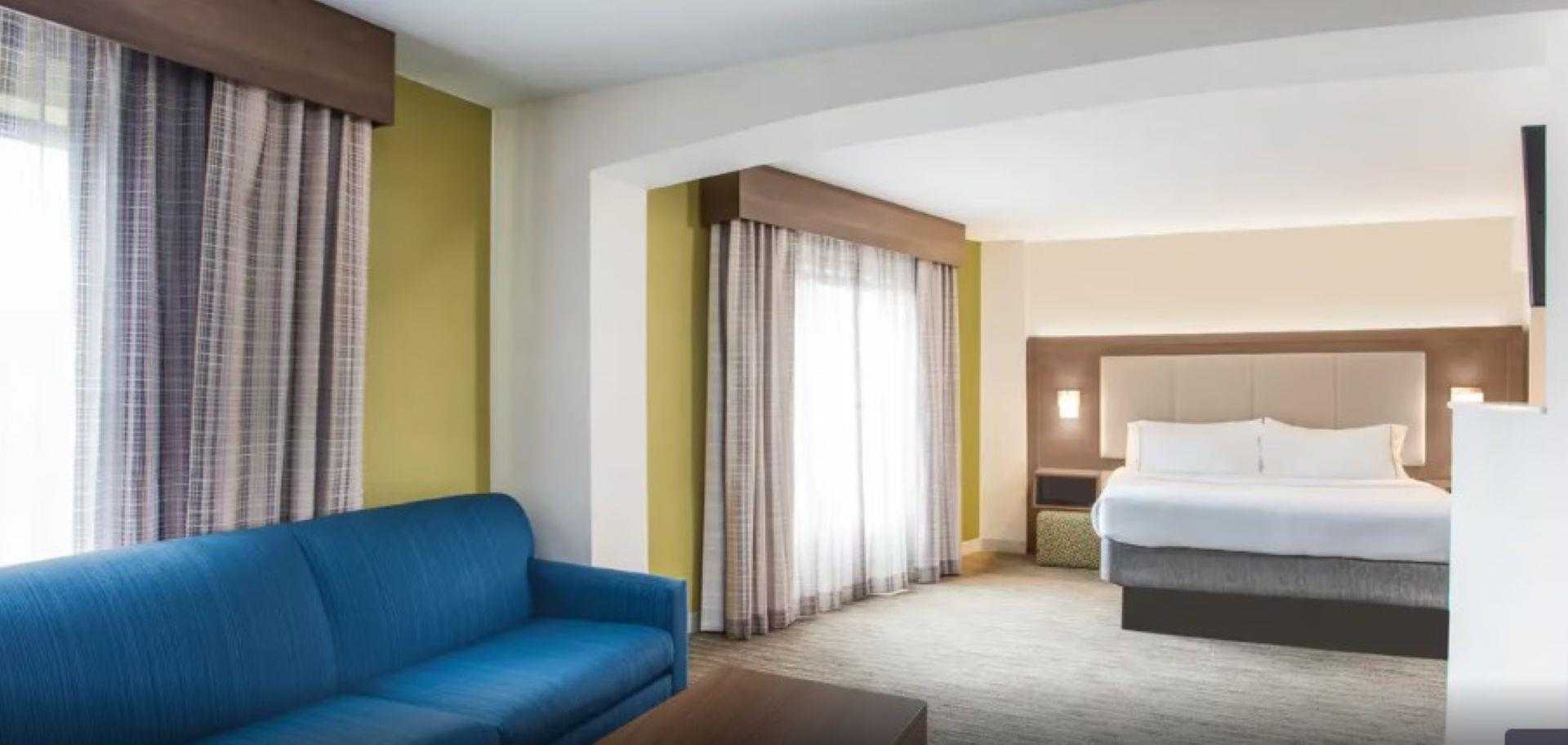 Country Inn & Suites by Radisson, Downtown Albany New York в Albany, NY