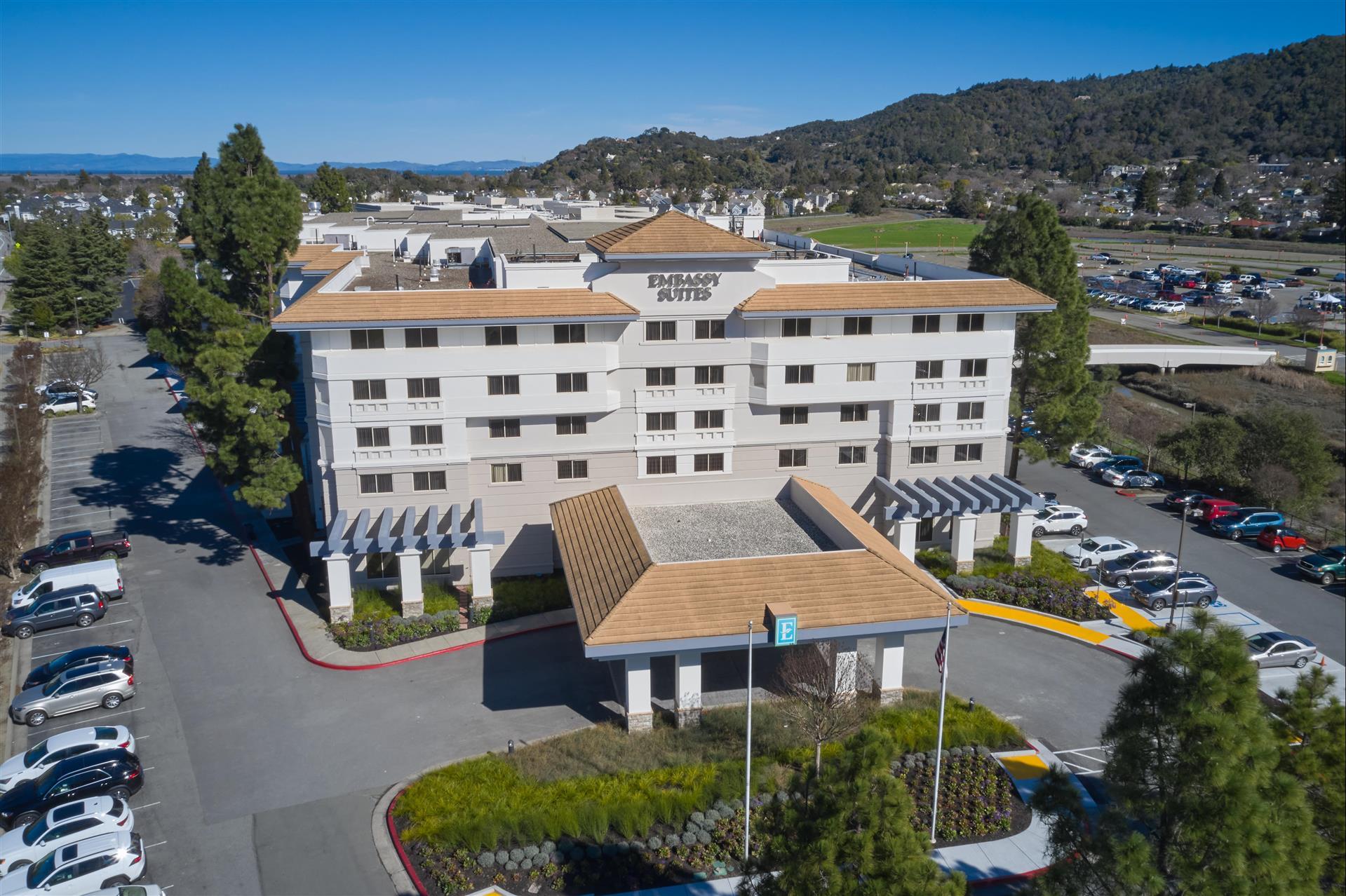 Embassy Suites by Hilton San Rafael Marin County image