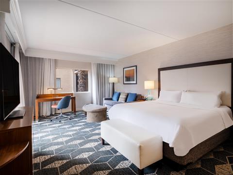 Crowne Plaza Phoenix - Chandler Golf Resort in คนขายเทียน, AZ