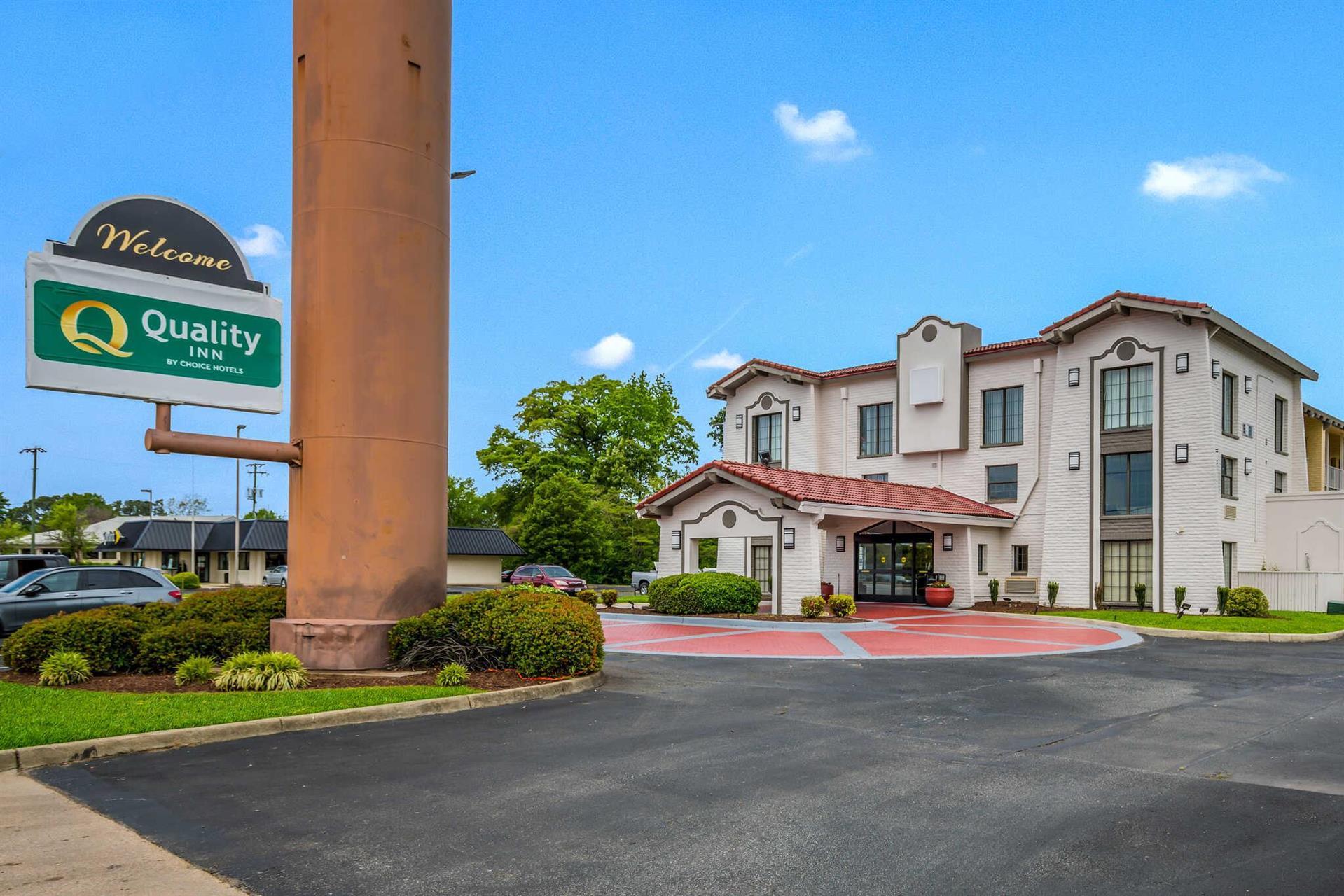 Quality Inn - Hampton image