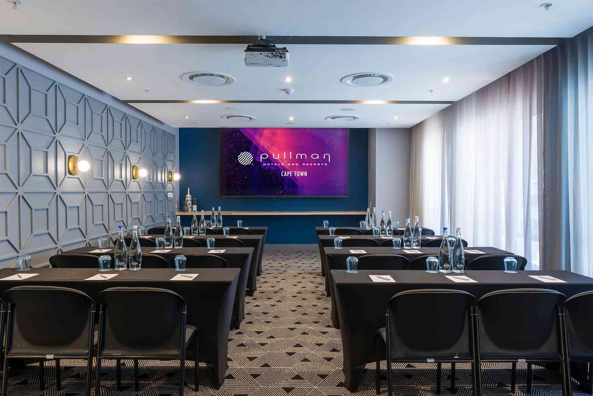 Pullman Cape Town City Centre в Cape Town, ZA