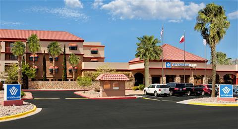 Wyndham El Paso Airport Hotel and Water Park em El Paso, TX