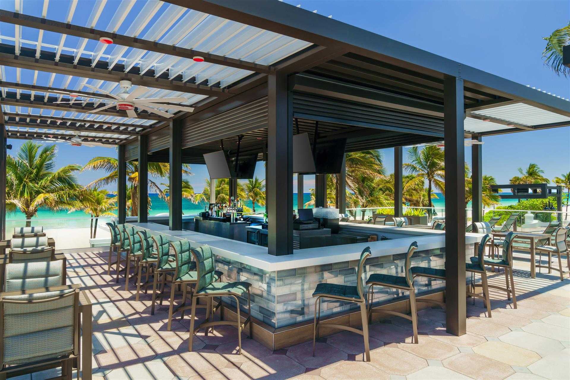 Courtyard by Marriott Oceanside Fort Lauderdale Beach, Fort Lauderdale, FL