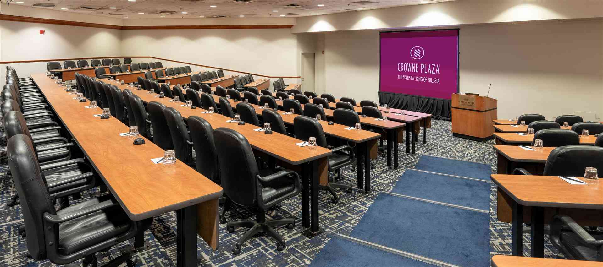 Crowne Plaza Philadelphia - King of Prussia, Prusya Kralı, PA