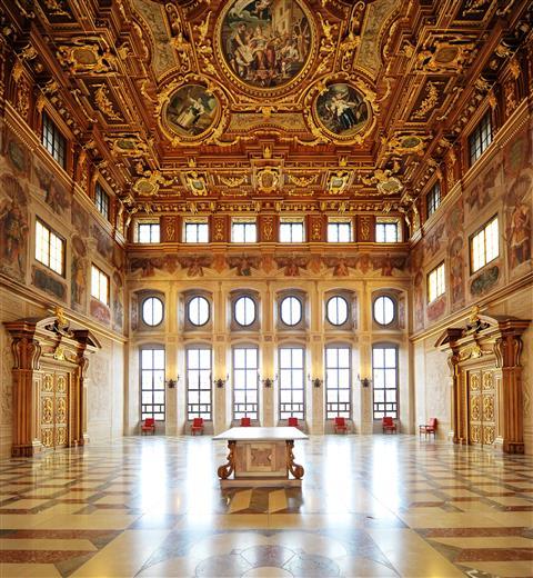 Ayuntamiento con «Goldener Saal»