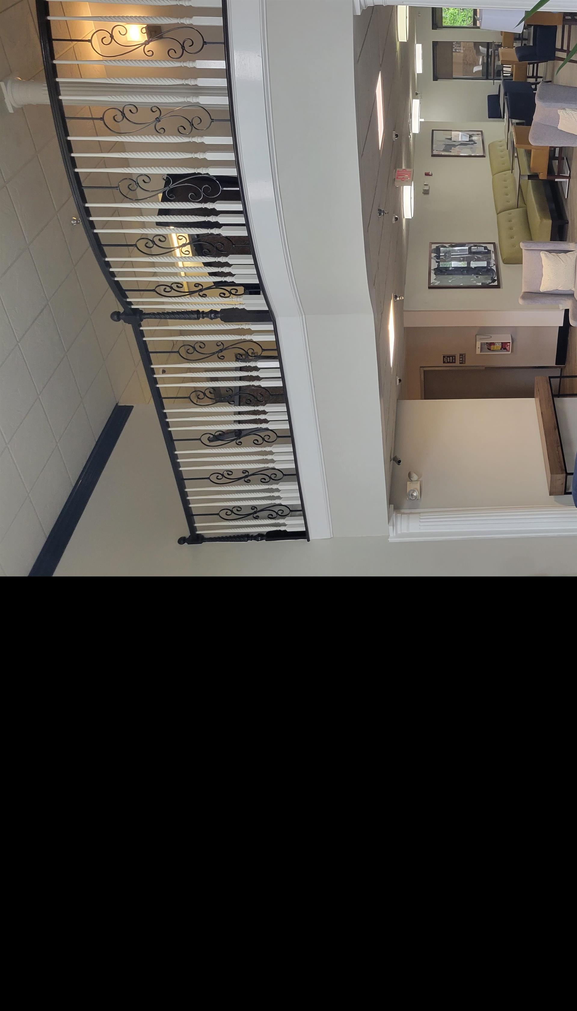 Comfort Inn and Suites at Stone Mountain image