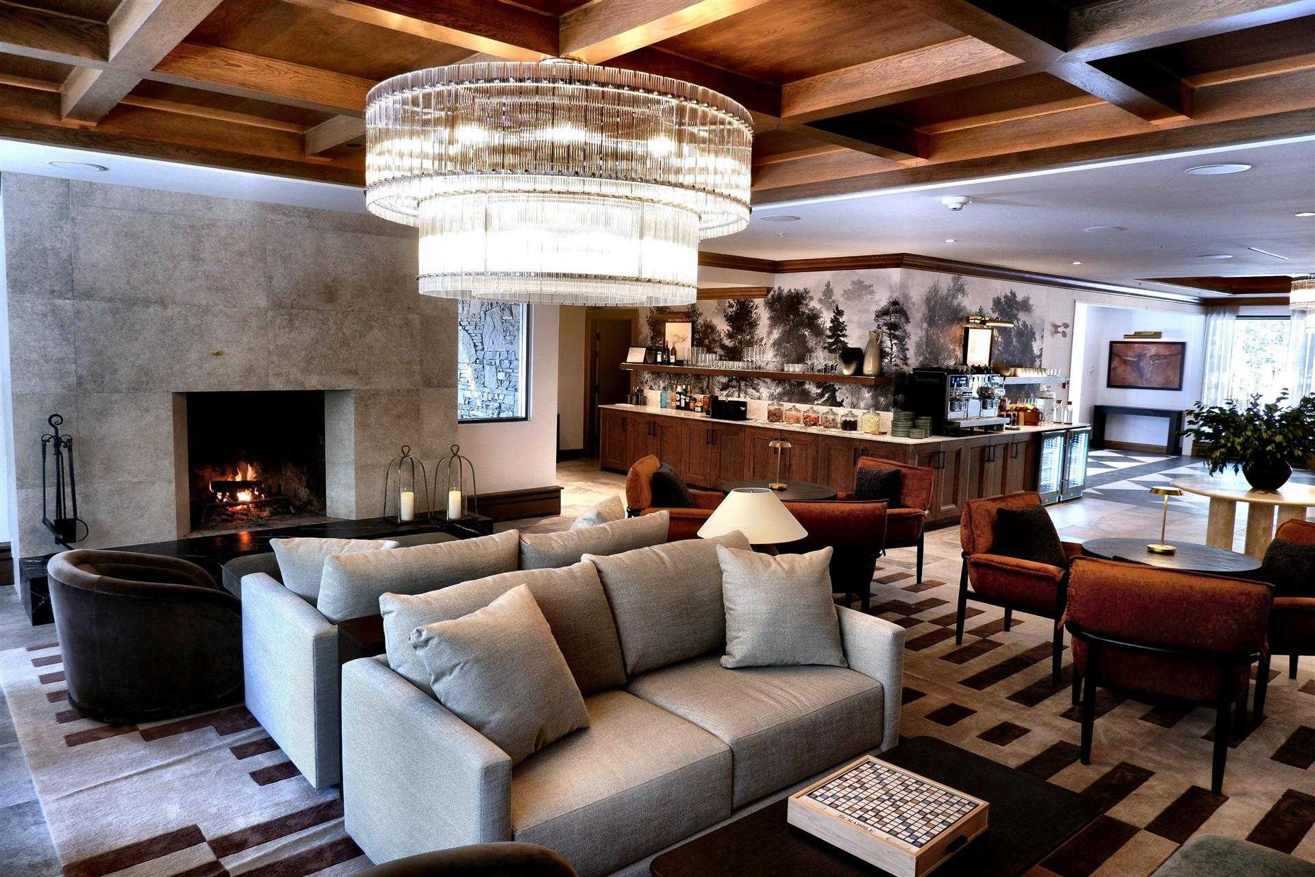 Kananaskis Mountain Lodge, Autograph Collection, Kananaskis Village, AB