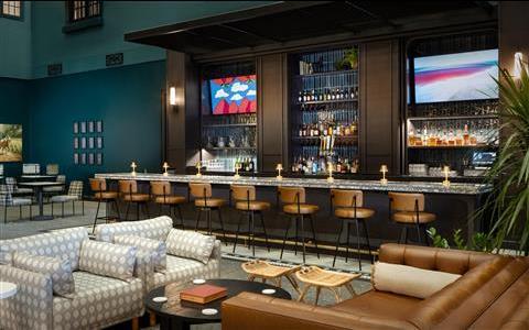 Free 1-Hour Reception image