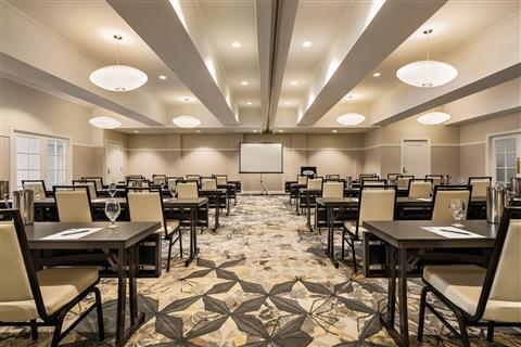 Magnolia Hotel Omaha a Omaha, NE