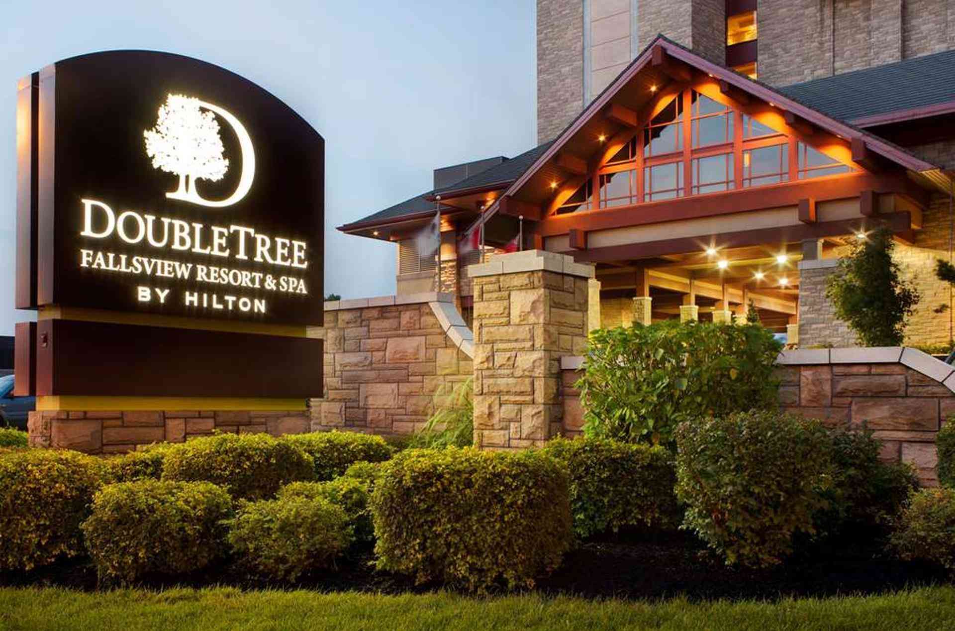 DoubleTree Fallsview Resort & Spa by Hilton - Niagara Falls i Niagara Falls, ON