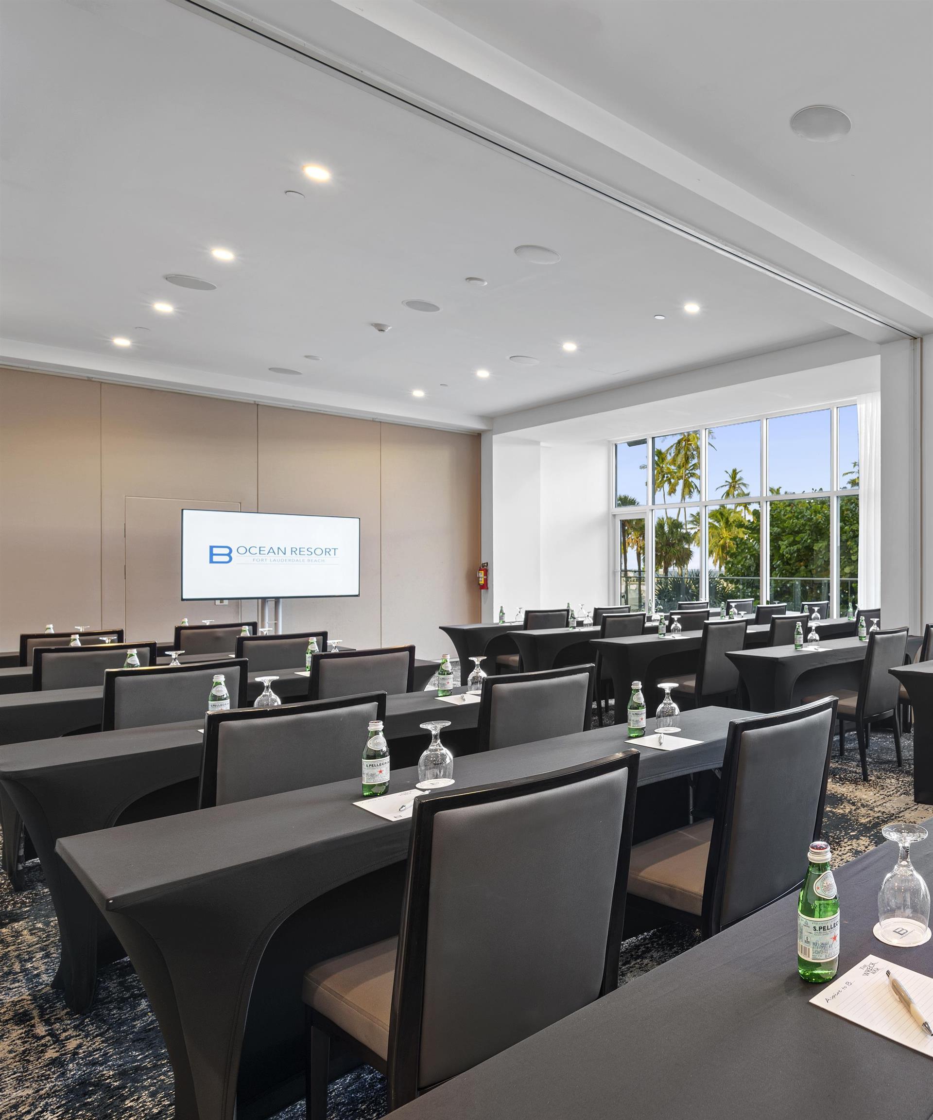 Изображение помещения для встречи